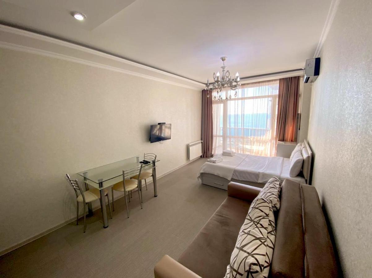 Cozy Studio Apartment-Sea View Батуми Экстерьер фото
