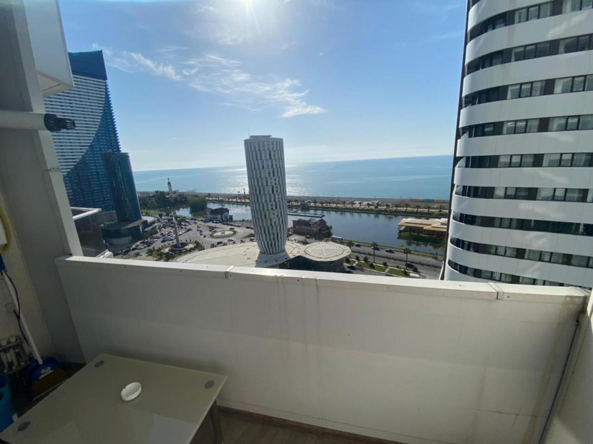 Cozy Studio Apartment-Sea View Батуми Экстерьер фото
