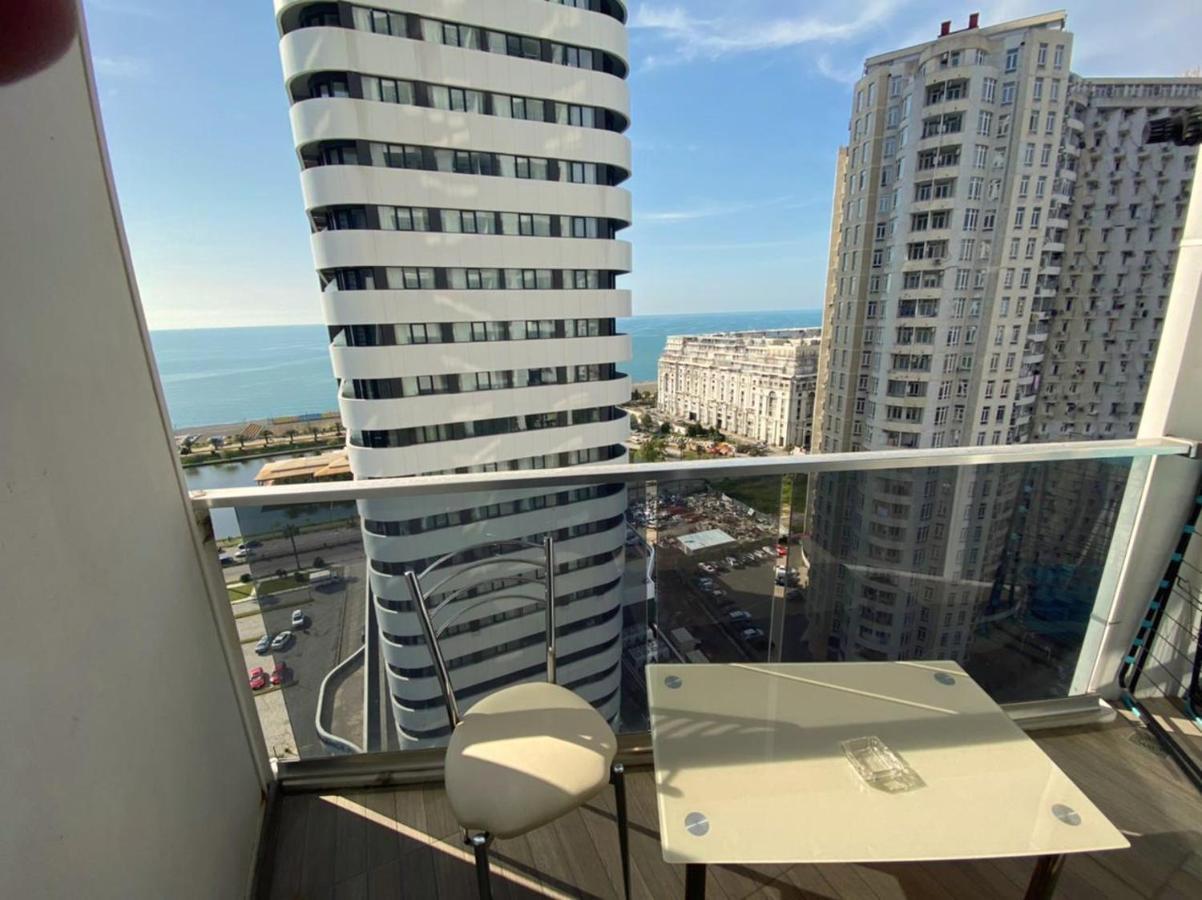 Cozy Studio Apartment-Sea View Батуми Экстерьер фото